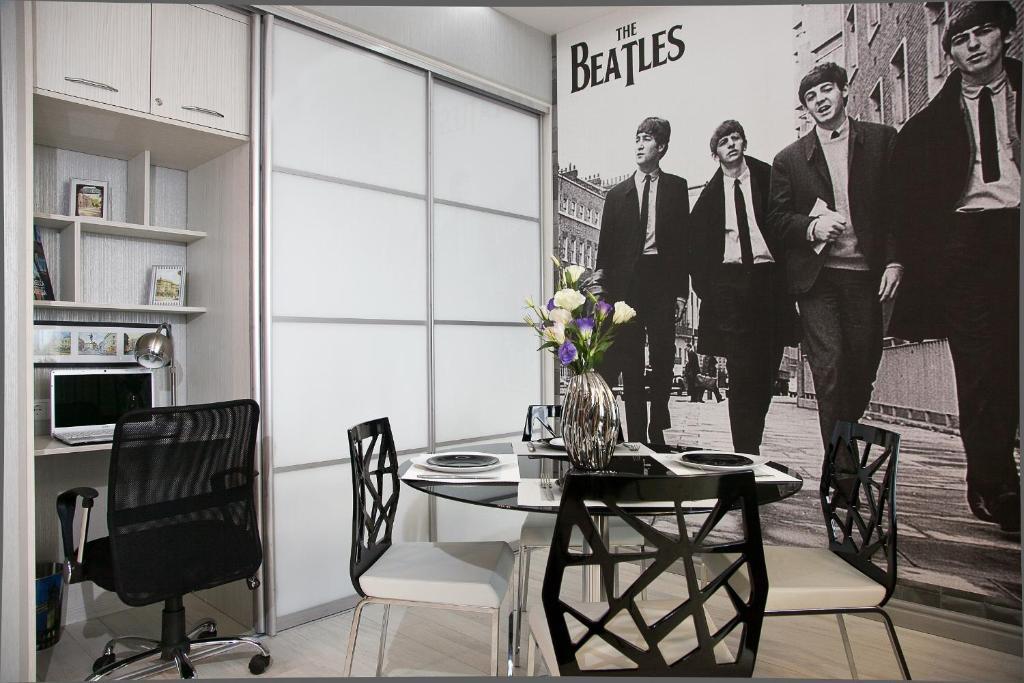 Beach & Beatles Apartments Odesa Room photo